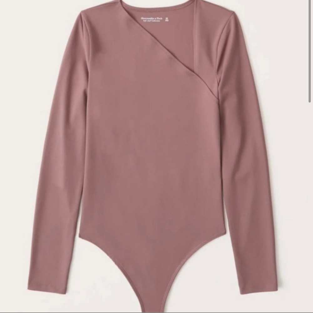 NWT A&F Long-Sleeve Bodysuit with Cutout Neckline